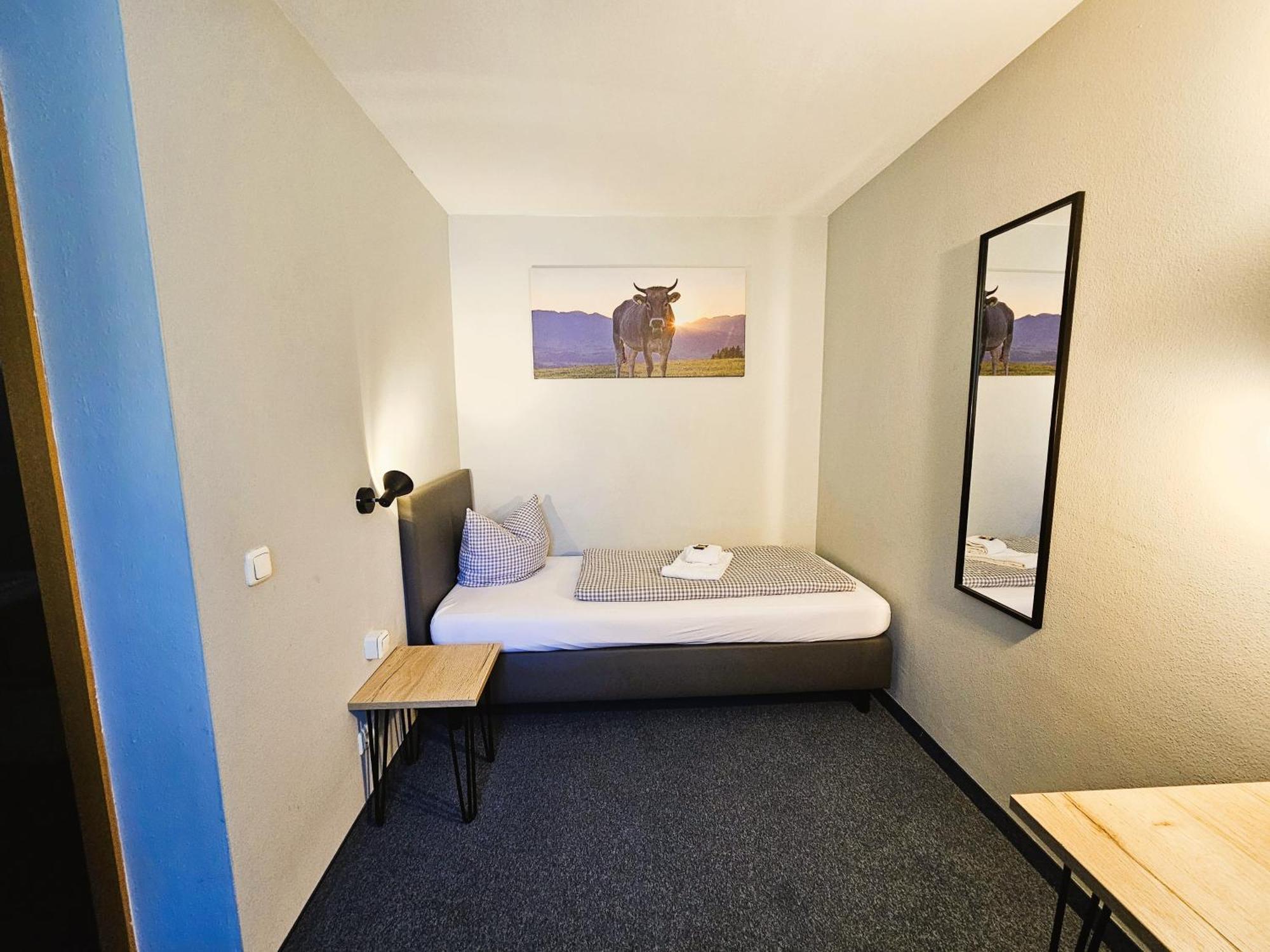 Novitel Pension Pliening - Muenchen Messe Exterior photo